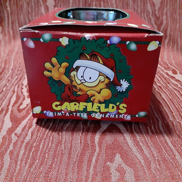 VINTAGE PAWS TRIM A TREE GARFIELD CHRISTMAS ORNAMENT COWBOY HAT AND CANDY CRANES - Picture 7 of 9